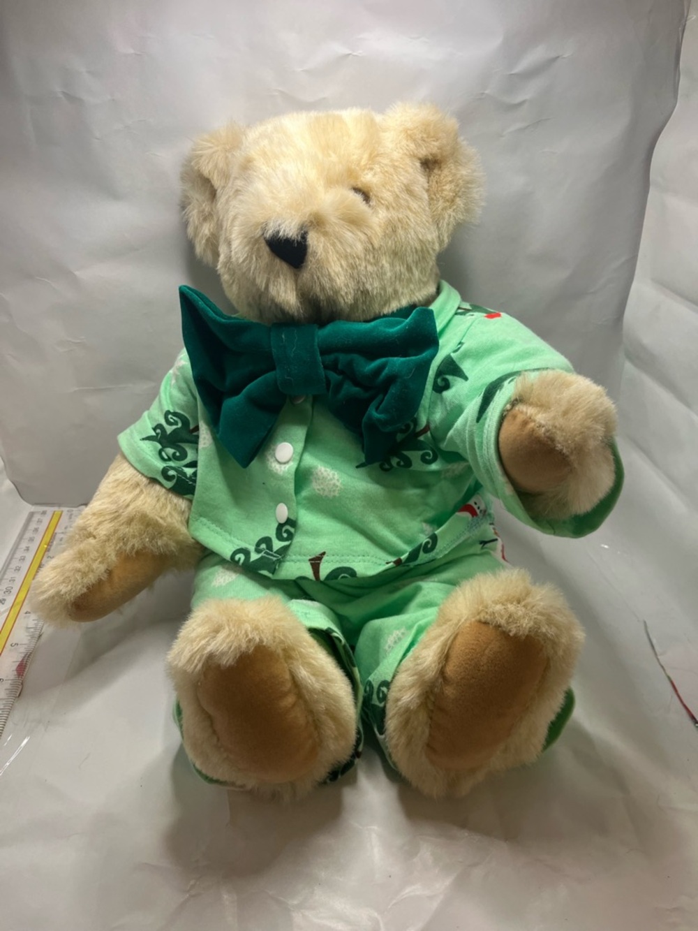 Posable Vermont Teddy made in Vermont excellent quality